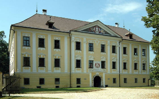 Grafenstein_Schloss.jpg