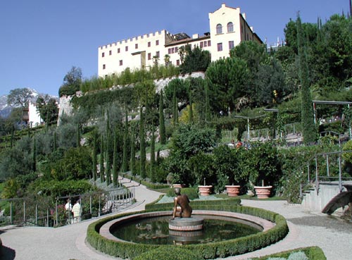 Trauttmansdorff-castle.jpg