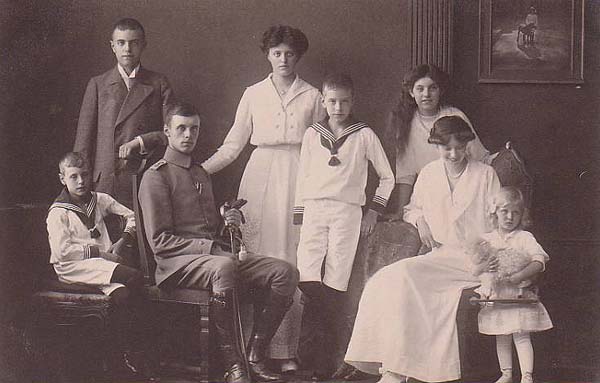 dukeofurachchildren.jpg