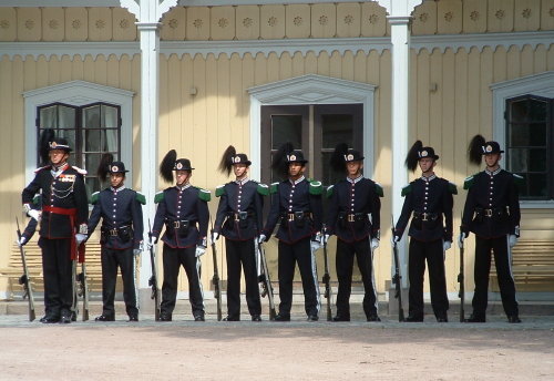 royal-guard-norway.jpg